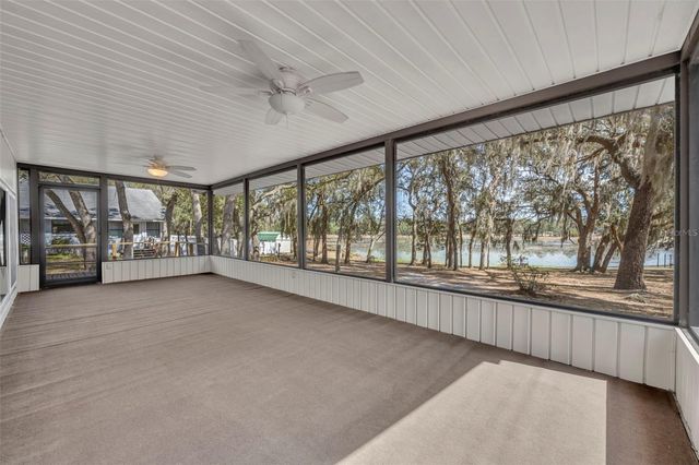 9043 SE 180TH AVE, Ocklawaha, FL 32179