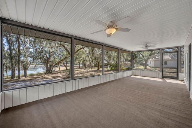 9043 SE 180TH AVE, Ocklawaha, FL 32179