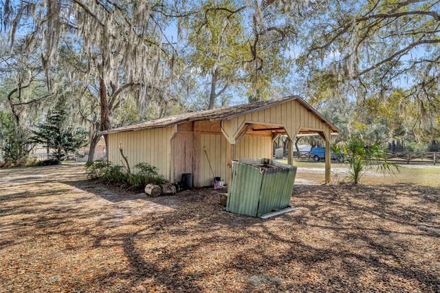 9043 SE 180TH AVE, Ocklawaha, FL 32179