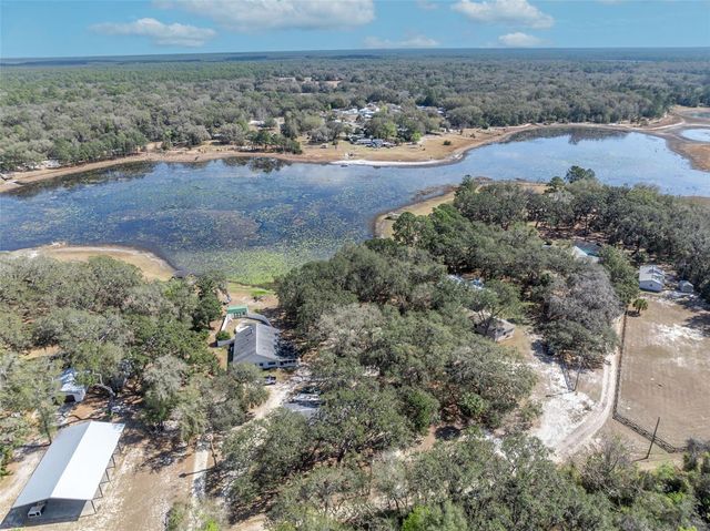 9043 SE 180TH AVE, Ocklawaha, FL 32179