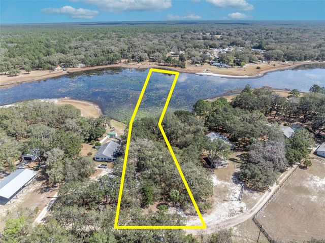 9043 SE 180TH AVE, Ocklawaha, FL 32179