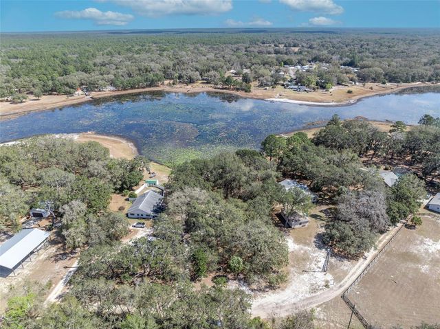 9043 SE 180TH AVE, Ocklawaha, FL 32179