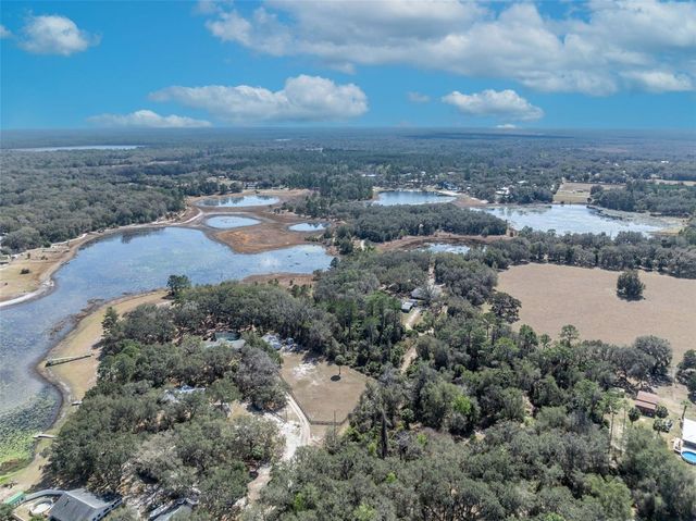 9043 SE 180TH AVE, Ocklawaha, FL 32179