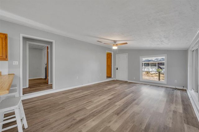 9043 SE 180TH AVE, Ocklawaha, FL 32179