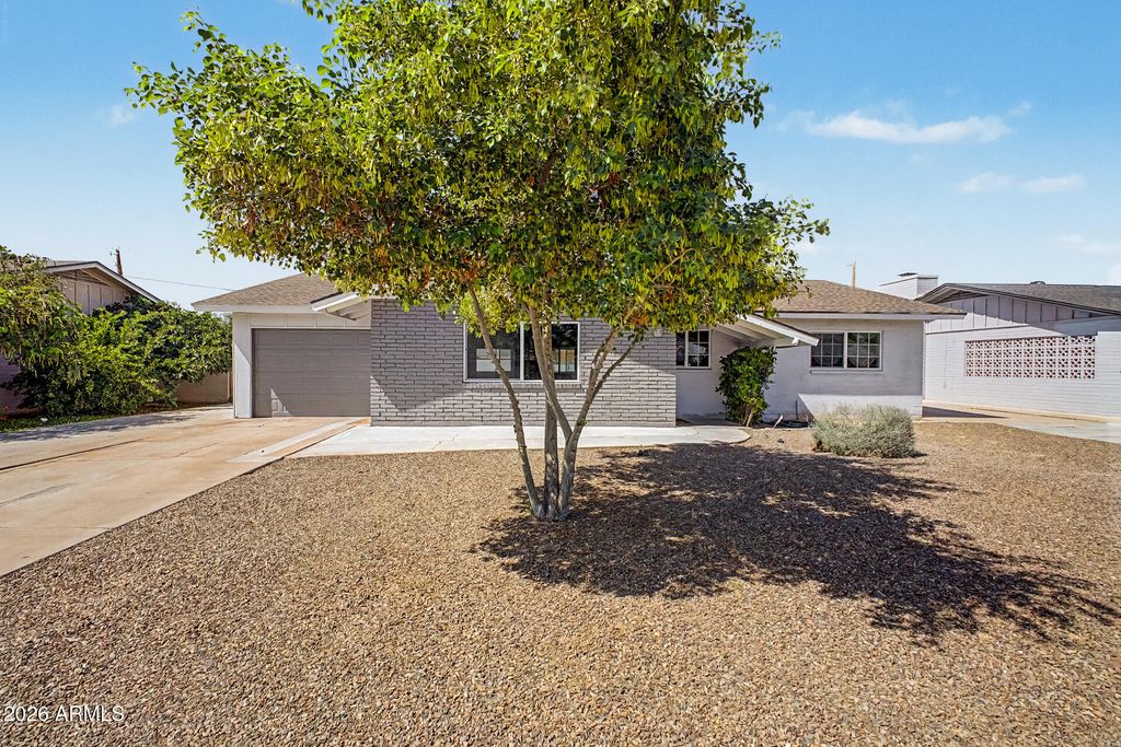 416 W IVANHOE Place, Chandler, AZ 85225