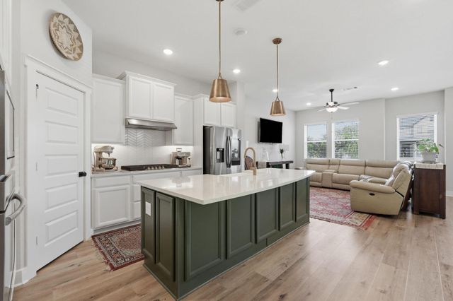 15155 Parkland Canyon Drive, Cypress, TX 77433
