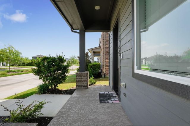 15155 Parkland Canyon Drive, Cypress, TX 77433