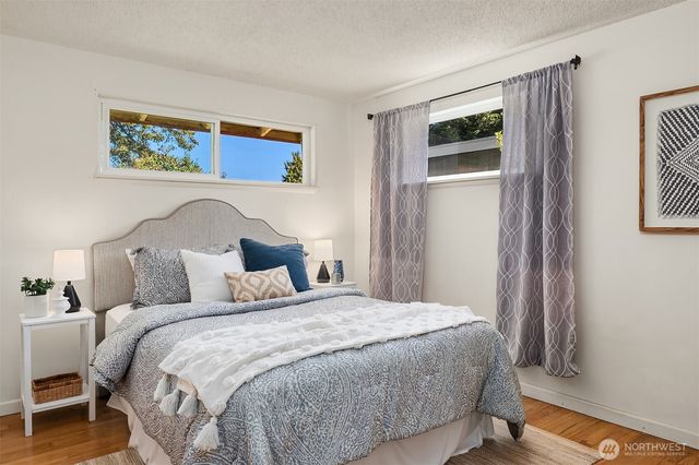 16022 11th Avenue SW, Burien, WA 98166