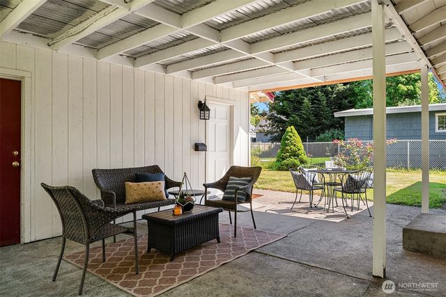16022 11th Avenue SW, Burien, WA 98166
