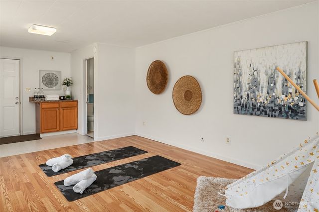 16022 11th Avenue SW, Burien, WA 98166