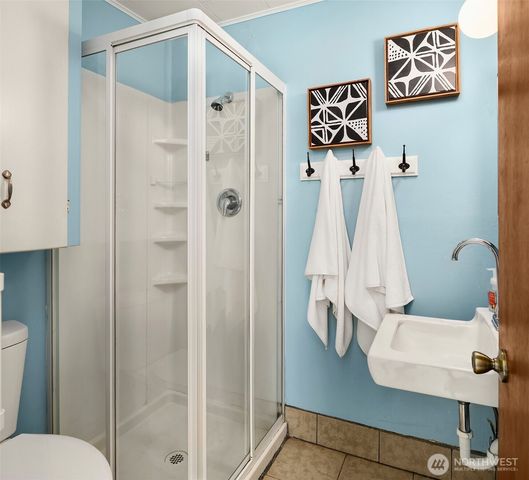 16022 11th Avenue SW, Burien, WA 98166