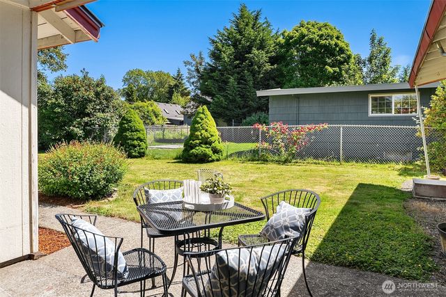 16022 11th Avenue SW, Burien, WA 98166