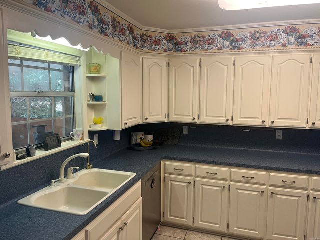61 Lakeview Drive, Conway, AR 72032
