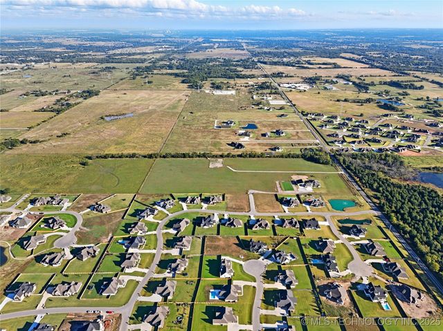 17816 S 47th East Avenue, Bixby, OK 74008