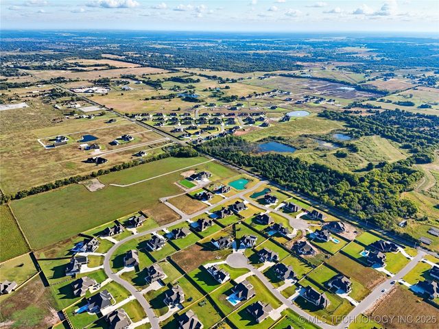 17816 S 47th East Avenue, Bixby, OK 74008