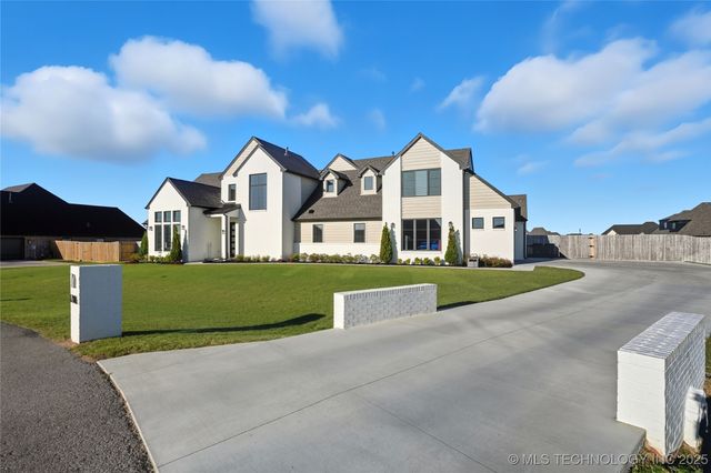 17816 S 47th East Avenue, Bixby, OK 74008