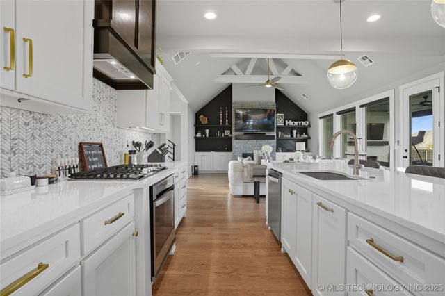 17816 S 47th East Avenue, Bixby, OK 74008