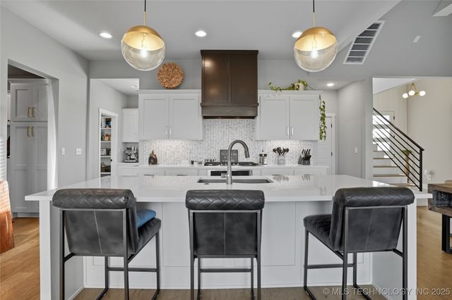 17816 S 47th East Avenue, Bixby, OK 74008