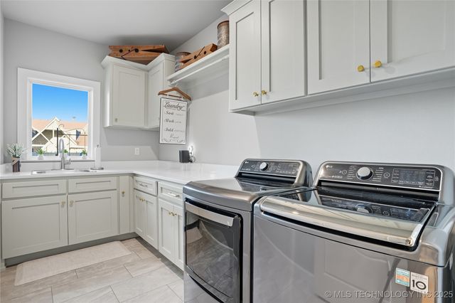 17816 S 47th East Avenue, Bixby, OK 74008