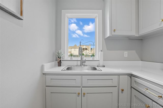 17816 S 47th East Avenue, Bixby, OK 74008