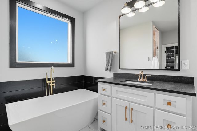 17816 S 47th East Avenue, Bixby, OK 74008