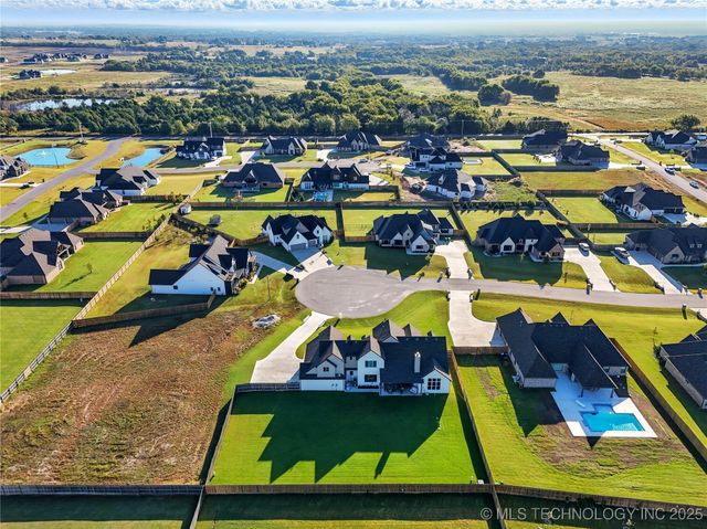 17816 S 47th East Avenue, Bixby, OK 74008