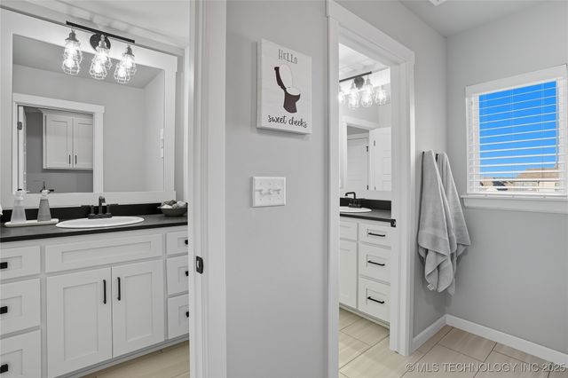 17816 S 47th East Avenue, Bixby, OK 74008