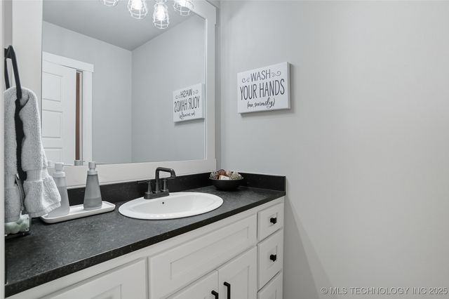 17816 S 47th East Avenue, Bixby, OK 74008