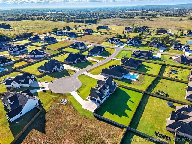 17816 S 47th East Avenue, Bixby, OK 74008