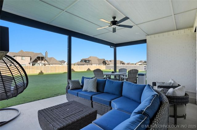 17816 S 47th East Avenue, Bixby, OK 74008