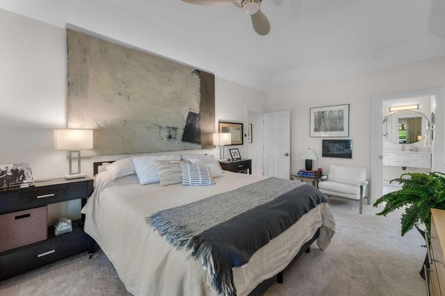 60733 Willow Creek Loop, Bend, OR 97702