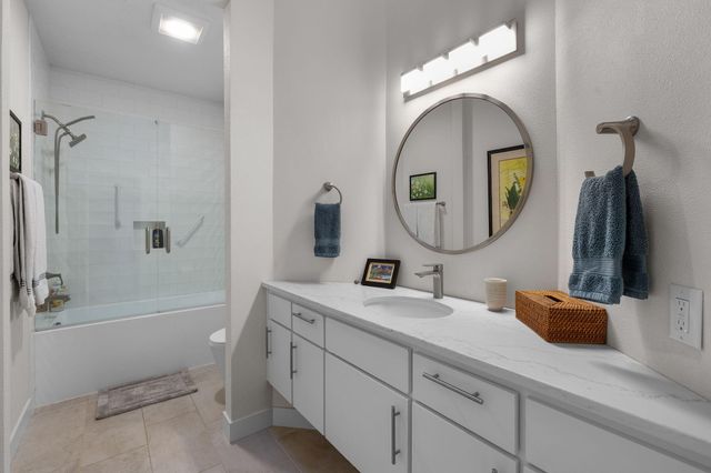 60733 Willow Creek Loop, Bend, OR 97702