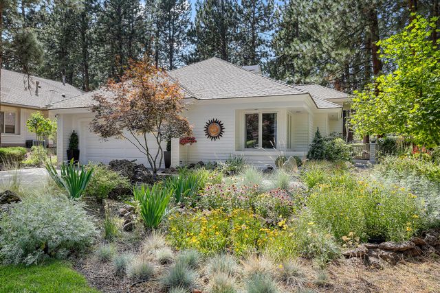 60733 Willow Creek Loop, Bend, OR 97702