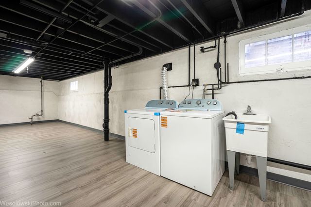 2504 Leyden Avenue, River Grove, IL 60171