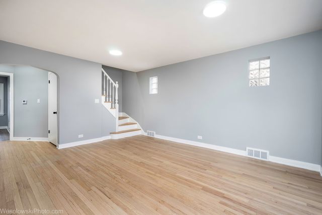 2504 Leyden Avenue, River Grove, IL 60171