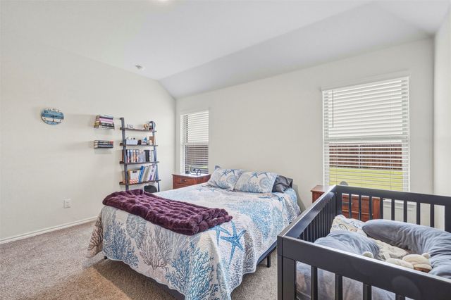 1210 Grand View Drive, Ennis, TX 75119