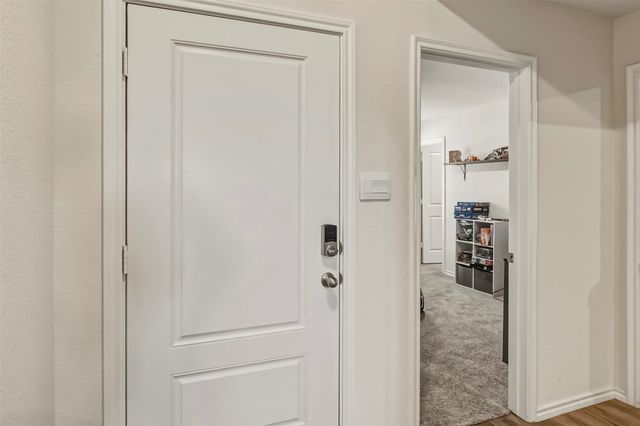 1210 Grand View Drive, Ennis, TX 75119