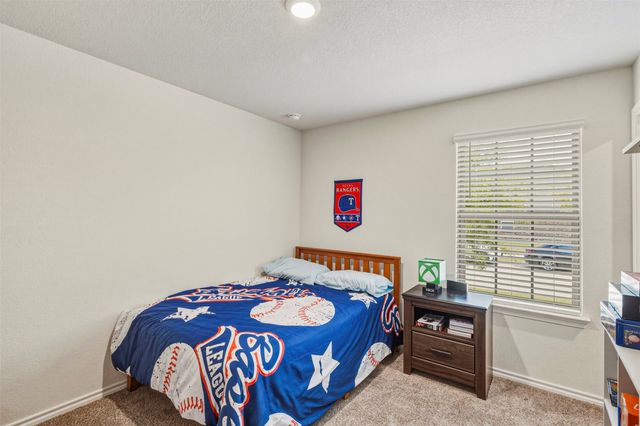 1210 Grand View Drive, Ennis, TX 75119