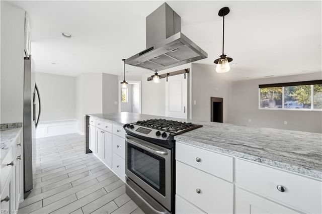 817 N Great Neck RD, Virginia Beach, VA 23454