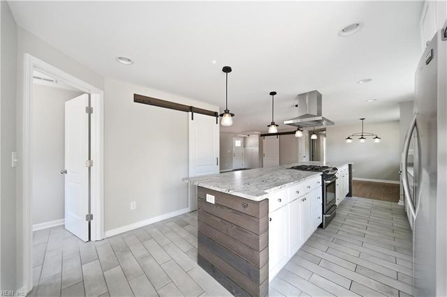 817 N Great Neck RD, Virginia Beach, VA 23454
