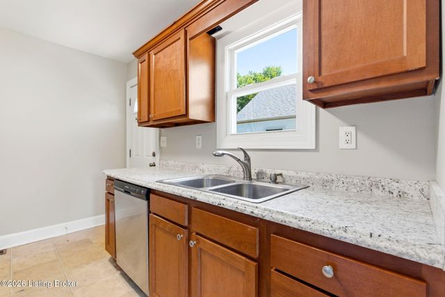 1403 McCoy Ave, Louisville, KY 40215