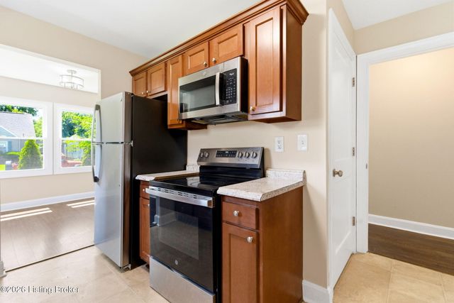 1403 McCoy Ave, Louisville, KY 40215
