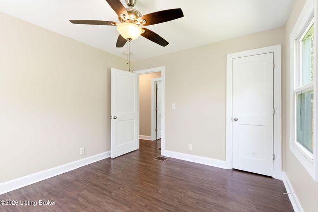 1403 McCoy Ave, Louisville, KY 40215