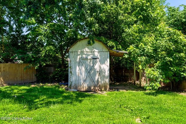 1403 McCoy Ave, Louisville, KY 40215