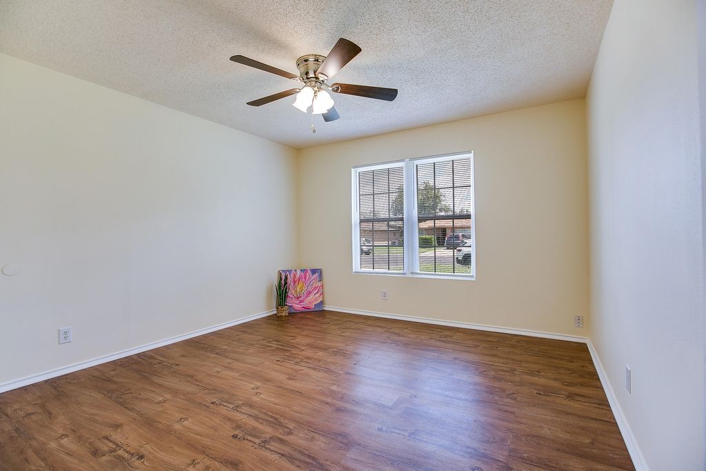 Image 13 of property listing at 2210 Junius Street, San Angelo, TX 76901