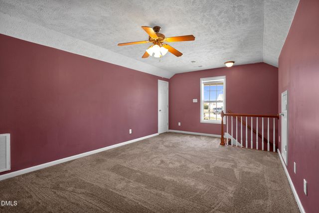 1961 Yellowbrick Road, Fayetteville, NC 28314