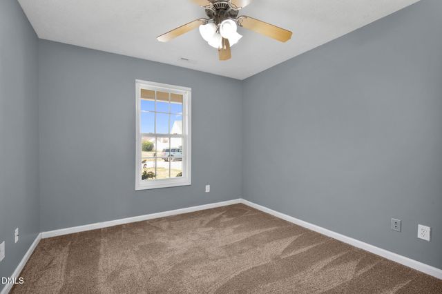 1961 Yellowbrick Road, Fayetteville, NC 28314