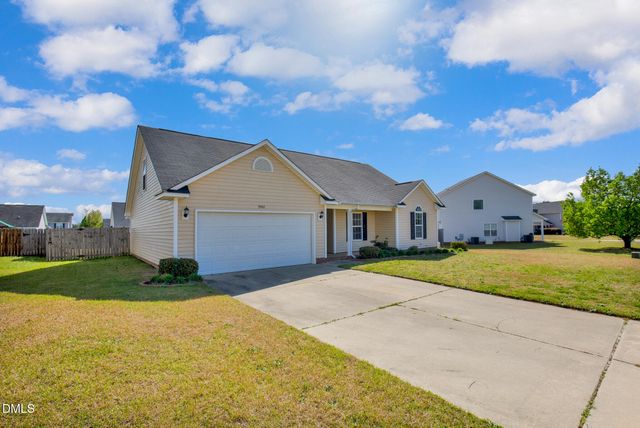 1961 Yellowbrick Road, Fayetteville, NC 28314