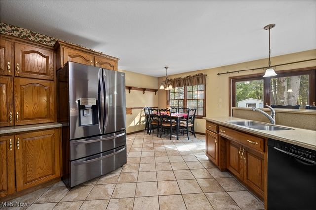 48221 Rice Road, Amherst, OH 44001