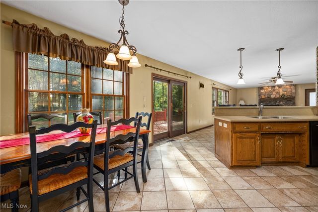 48221 Rice Road, Amherst, OH 44001